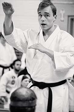 jesse_enkamp_teaching_karate