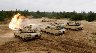 Танк М1 «Абрамс» во время учений НАТО Saber Strike