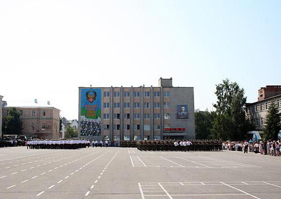 военные институты для девушек в санкт петербурге