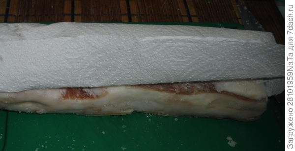 накрыть сало салфеткой