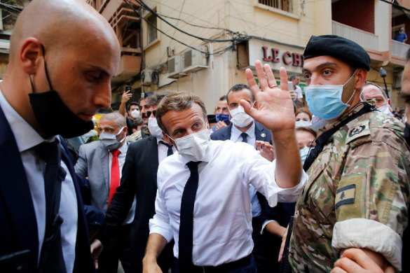 Захват Ливана начинается: зачем Макрон срочно прилетел в Бейрут? (ФОТО) 