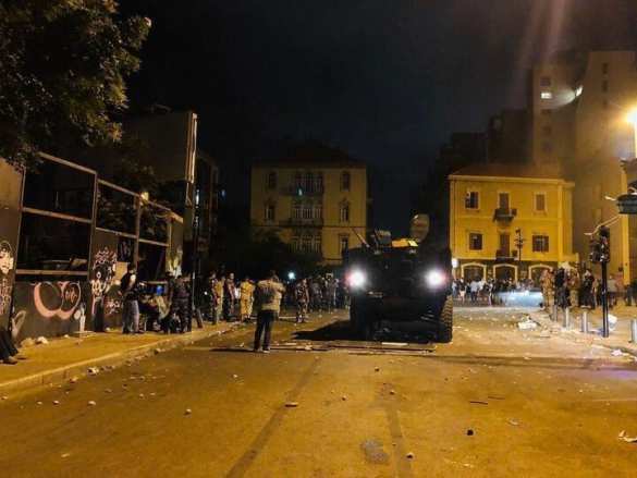 СРОЧНО: Первая кровь «ливанского Майдана» — убит полицейский (+ФОТО) 