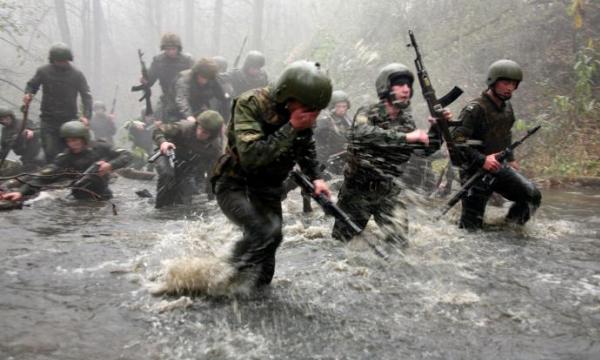 Марш-бросок в экипировке