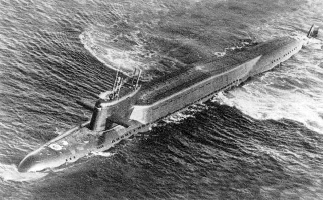 Фото: Атомная подводная лодка, на которой служил Валерий