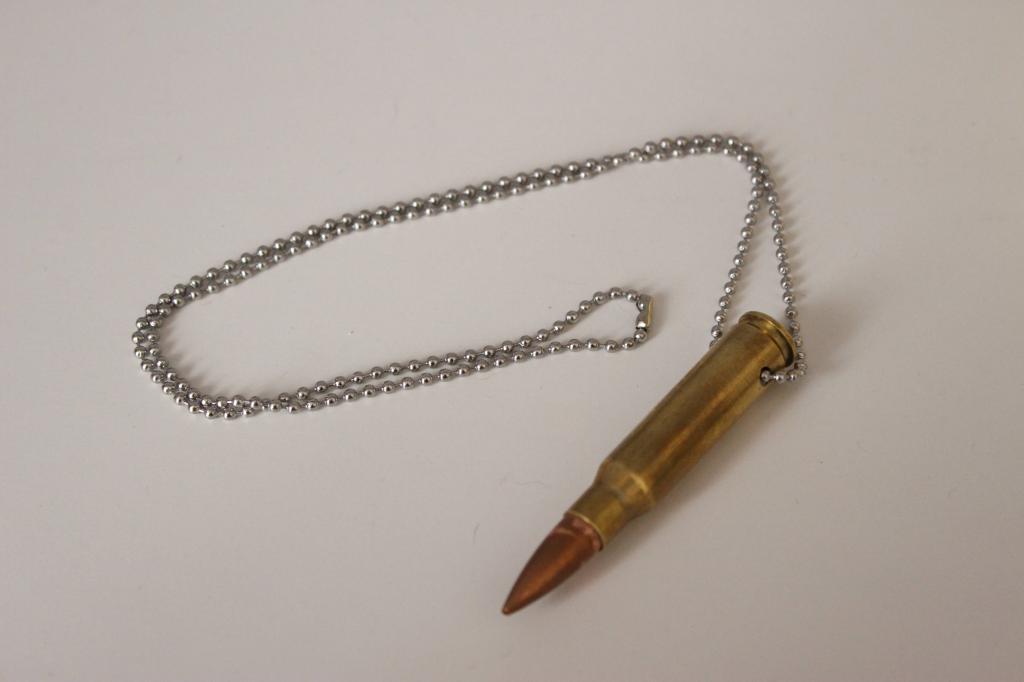 Сувенир, сделанный из стреляного патрона