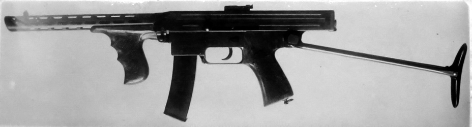 ​Пистолет-пулемёт Калашникова образца 1942 года с разложенным прикладом (ЦАМО РФ) - Конструктор Калашников: дебют 
