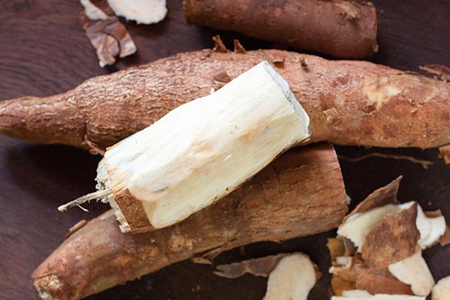 Peeled Cassava Root 