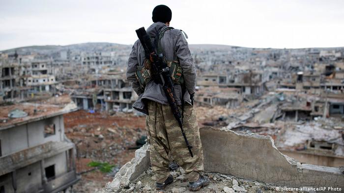 представитель отряда курдов в Кобане