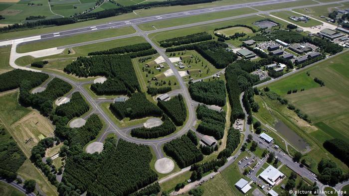 Büchel air force base from above (picture alliance / dpa)