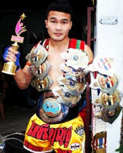 top 10 muay thai fighters