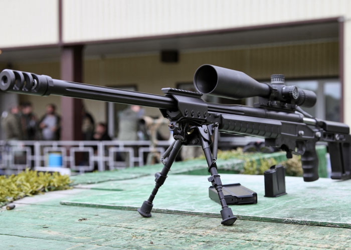 Снайперская винтовка большого калибра «AS 50». 